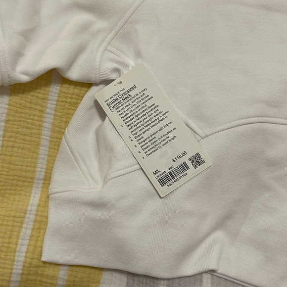 Lululemon scuba oversized funnel neck half-zip NWT Sz m/l in white - Picture 5 of 8